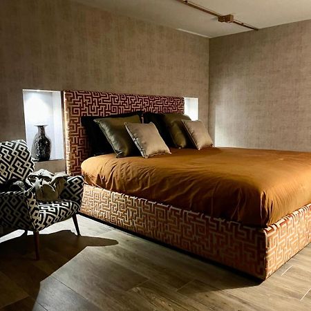 Portrait Luxury Loft Leilighet Bari Eksteriør bilde