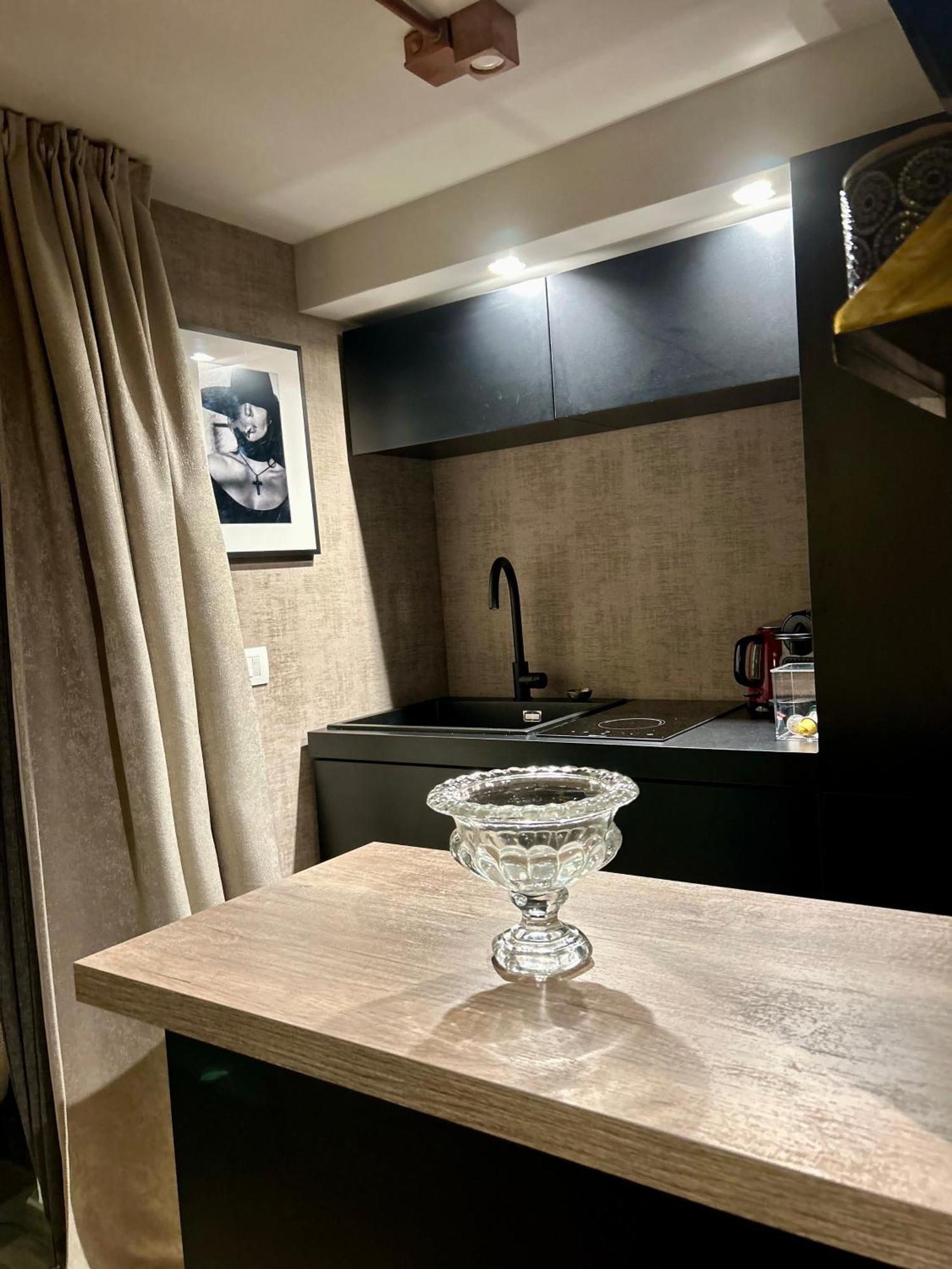 Portrait Luxury Loft Leilighet Bari Eksteriør bilde
